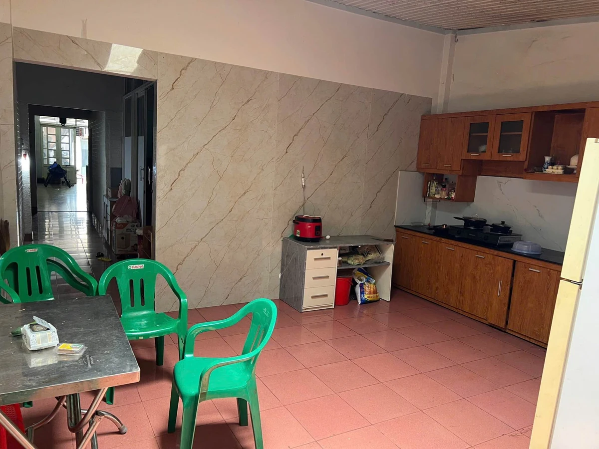 Bán nhà mặt tiền đường Trịnh Tố Tâm, 216m2, nở hậu, Buôn Ma Thuột, giá 4,8 tỷ - Ảnh thu nhỏ 3