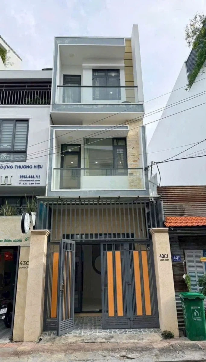 Bán nhà 3 tầng mặt tiền Lam Sơn Nha Trang, 64m², 9 tỷ - Ảnh 1