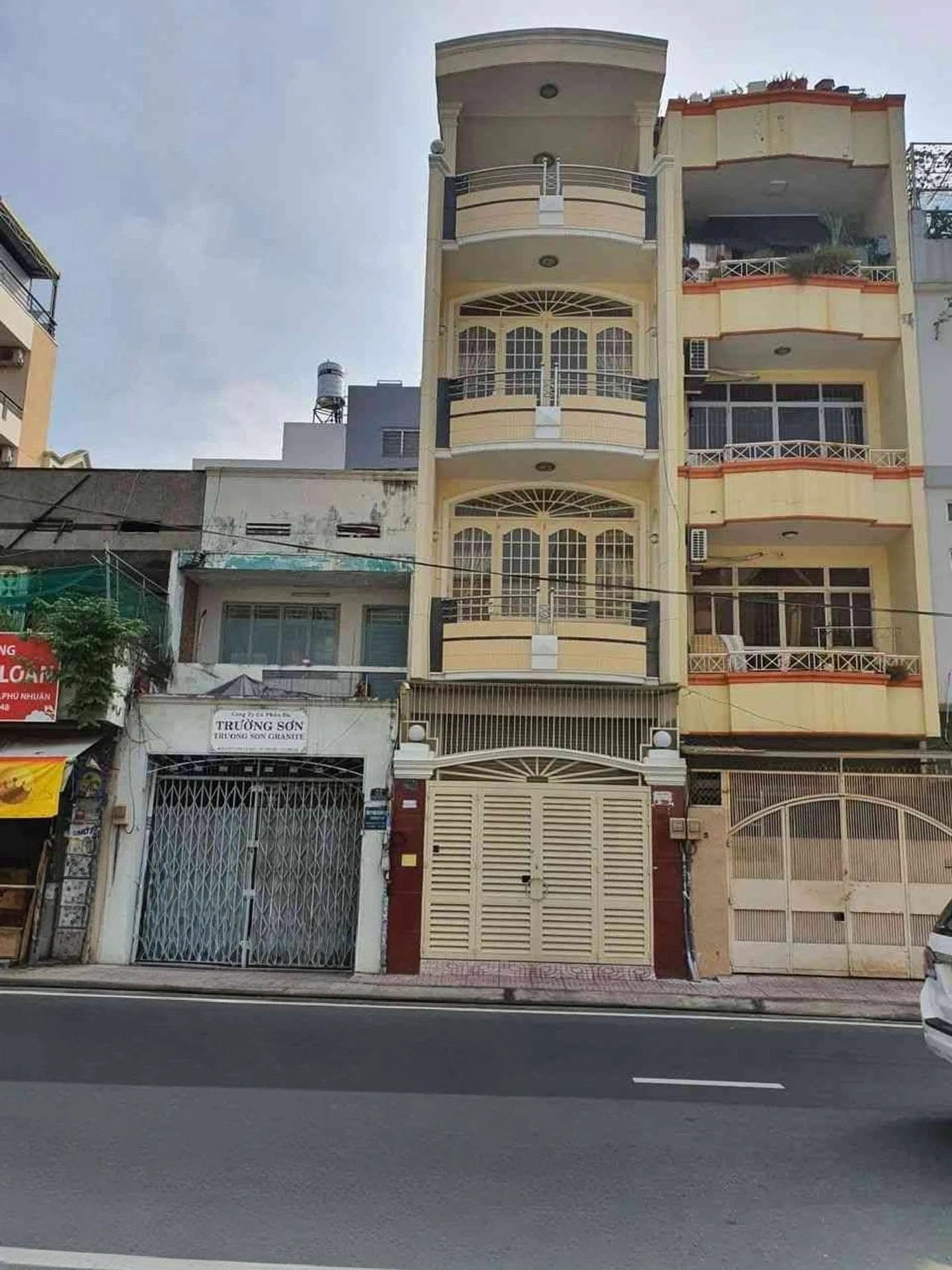 Bán nhà mặt tiền 4 tầng 66m² Đào Duy Anh, Phú Nhuận, 16 tỷ - Ảnh 1
