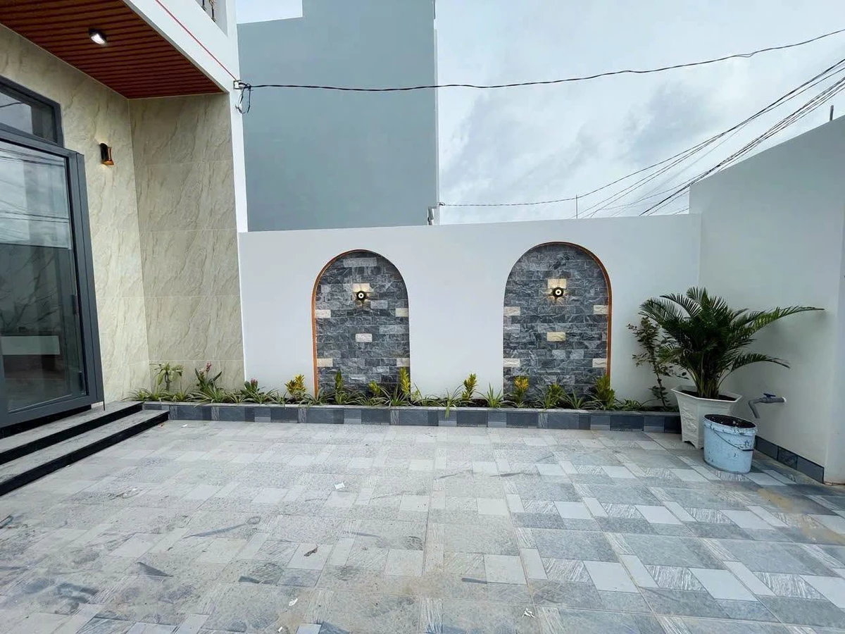 Bán nhà 1 trệt 1 lầu mới xây 155m2, 4PN, Đức Hòa Hạ, Đức Hòa, Long An - 3,05 tỷ - Ảnh thu nhỏ 3