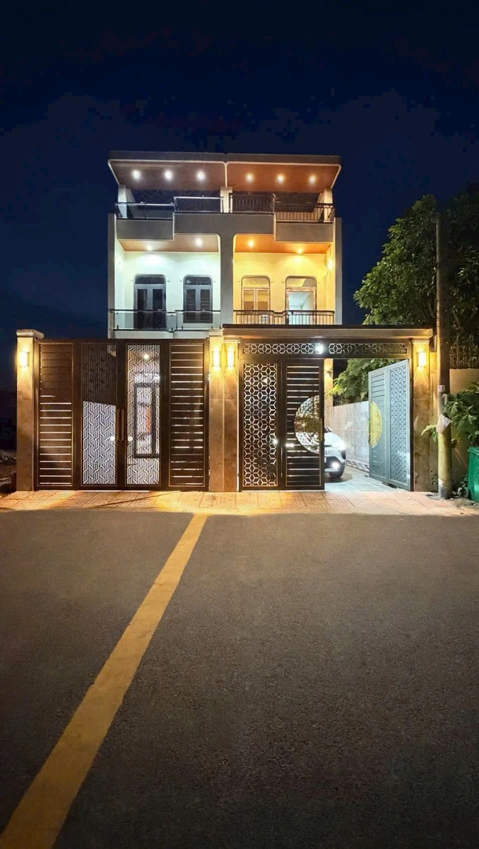 Bán nhà 3PN 3WC 100m2 Dĩ An 5.5 tỷ - Ảnh thu nhỏ 2