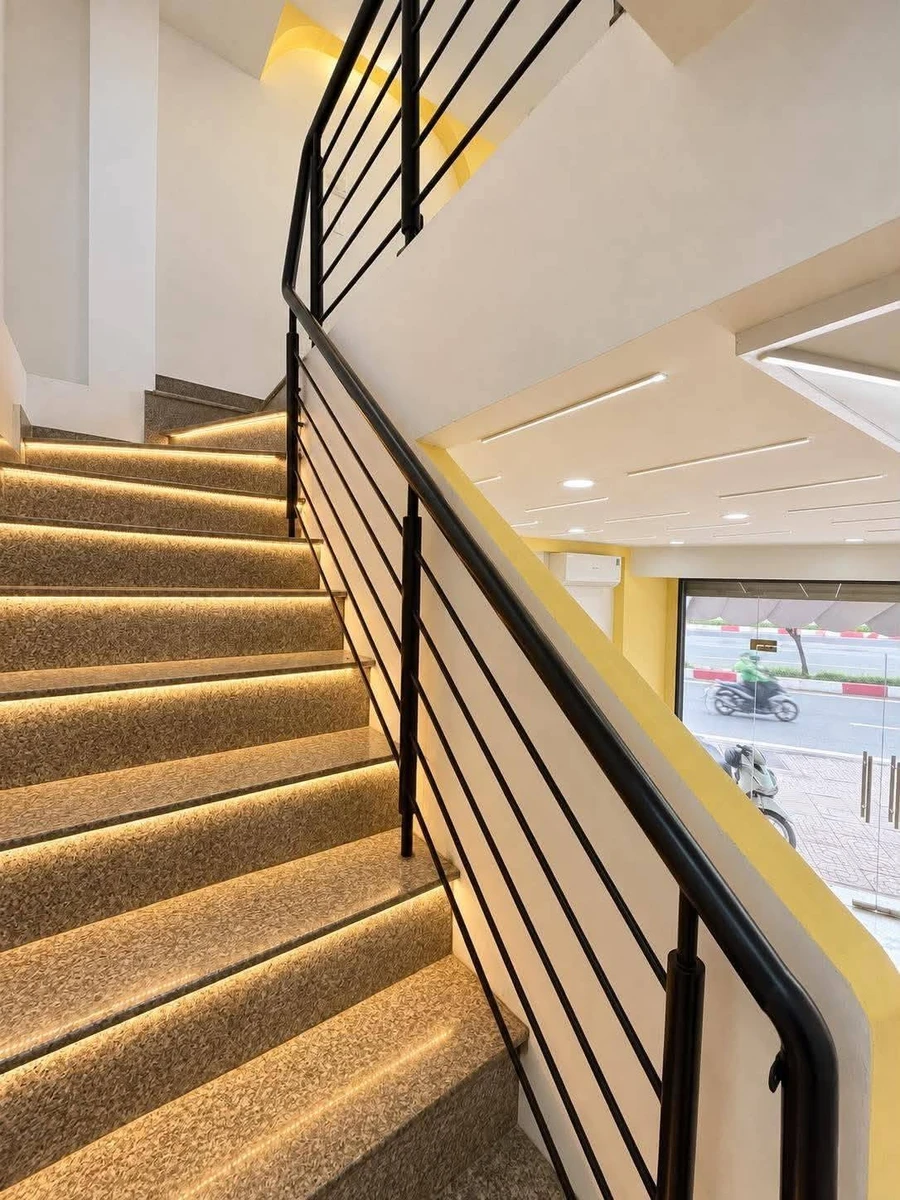 Bán nhà mặt tiền Phạm Văn Đồng 4 tầng, 24,4m2, 3PN, giá 6,5 tỷ - Ảnh thu nhỏ 5