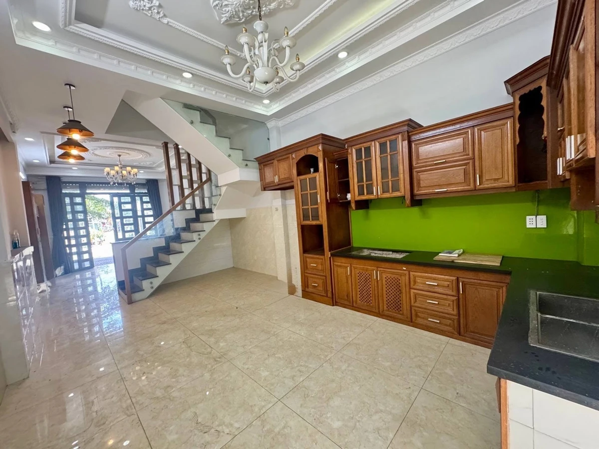 Bán nhà 4 tầng 56m² đường 12m Lê Văn Khương Quận 12 - Ảnh thu nhỏ 3