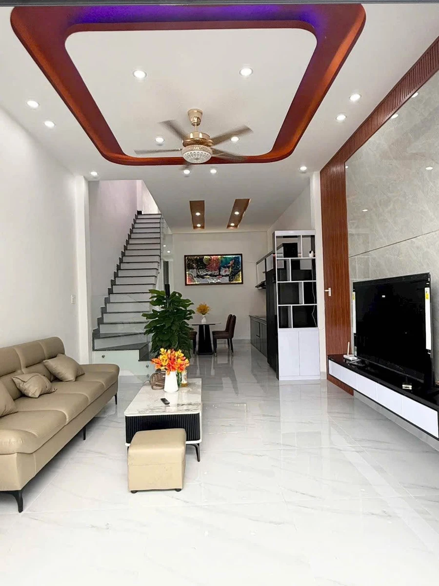 Bán nhà 3PN, 87.6m² Tôn Đản, Quận 5, full nội thất - Ảnh thu nhỏ 4
