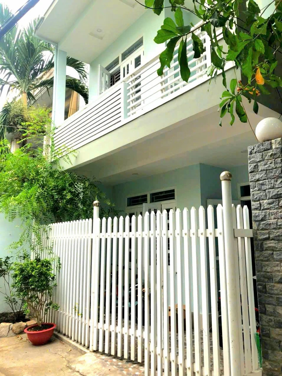 Nhà phố hẻm 2/4 ngang 5,8m, 108,9m², 3PN full nội thất, 7,5 tỷ - Ảnh thu nhỏ 2
