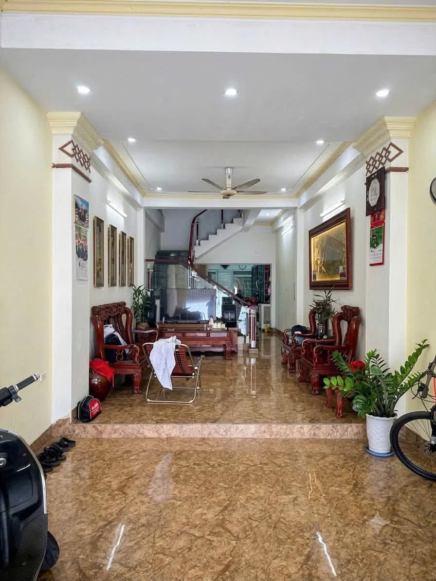 Bán nhà 3 tầng 4PN 80m² Phạm Văn Xảo 3,85 tỷ - Ảnh 1