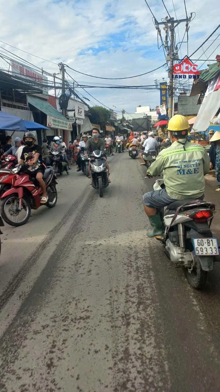 Bán xưởng 500m2 mặt tiền 28m Hố Nai Đồng Nai 4 tỷ 2 - Ảnh 1