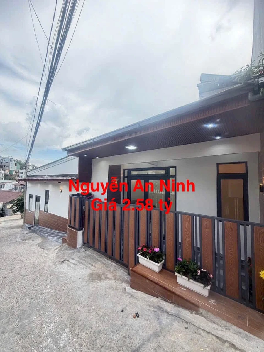 Bán nhà 3 phòng ngủ 70m² gần chợ Đà Lạt 2,58 tỷ - Ảnh 1