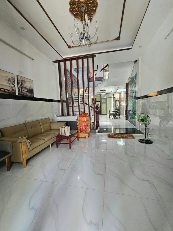 Bán nhà mặt tiền 4 tầng 65,7m² Quang Trung Quy Nhơn 8 tỷ