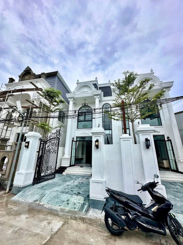 Bán villa tân cổ điển 120m² 3 phòng ngủ Huế 3,35 tỷ