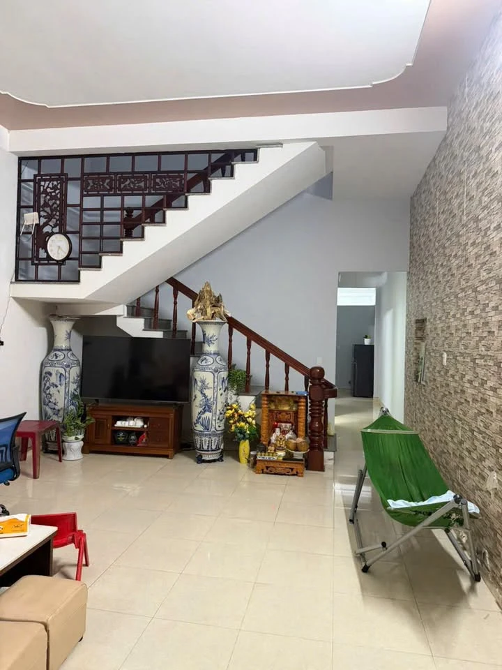 Bán nhà 2PN 87m² tại hẻm Nguyễn Thụy, Quảng Ngãi 1,55 tỷ - Ảnh 1