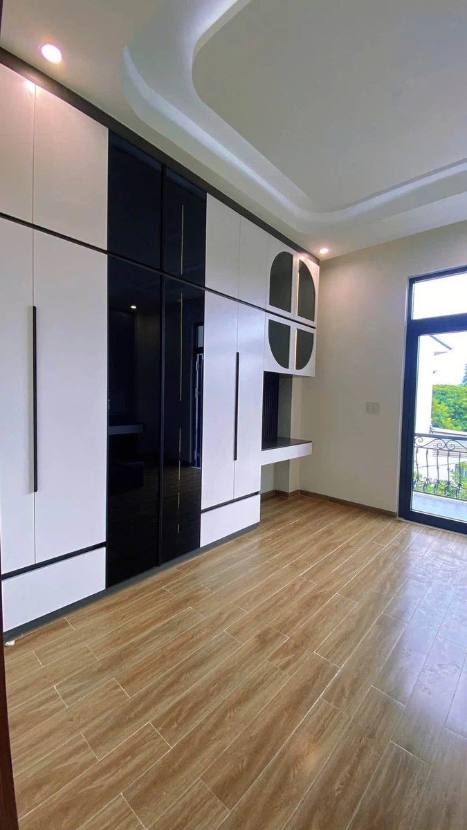 Bán villa 3 tầng 100m Thuỷ Xuân 2.99 tỷ - Ảnh thu nhỏ 3