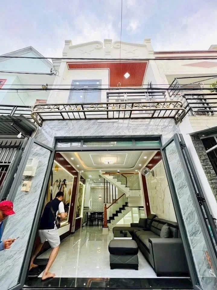 Bán nhà phố SHR 4x12m, 1 trệt 1 lầu, 2PN, đường Tân Chánh Hiệp 07, Quận 12 - Ảnh 1