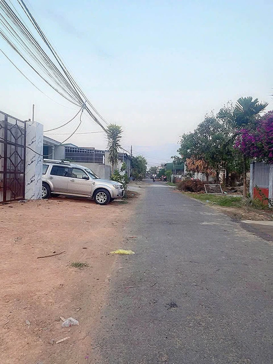 Bán đất 5x38m sau lưng chợ Đoàn Kết, cách QL14 250m, giá 1,2 tỷ - Ảnh 1