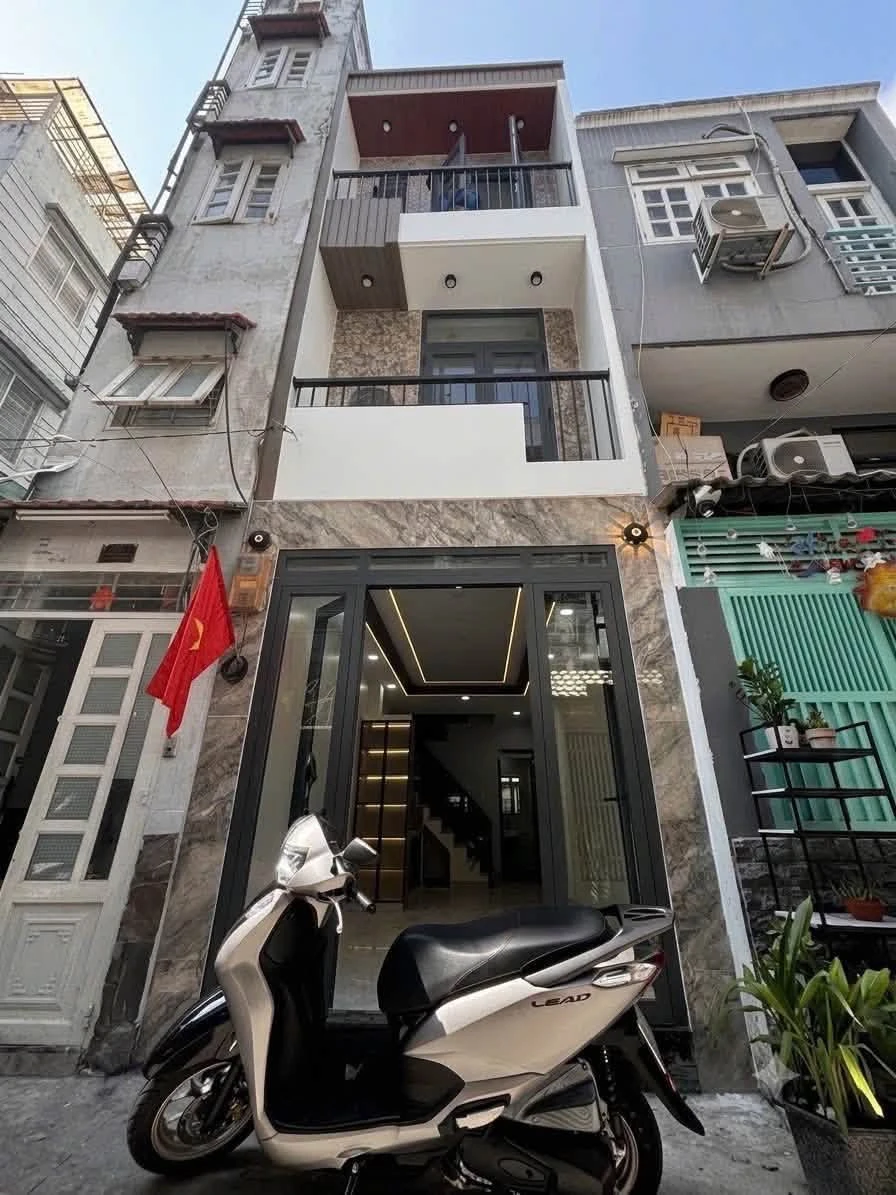 Bán nhà Quận 4 hẻm 4m, 2 phòng ngủ, 88 m², 5.3 tỷ - Ảnh 1