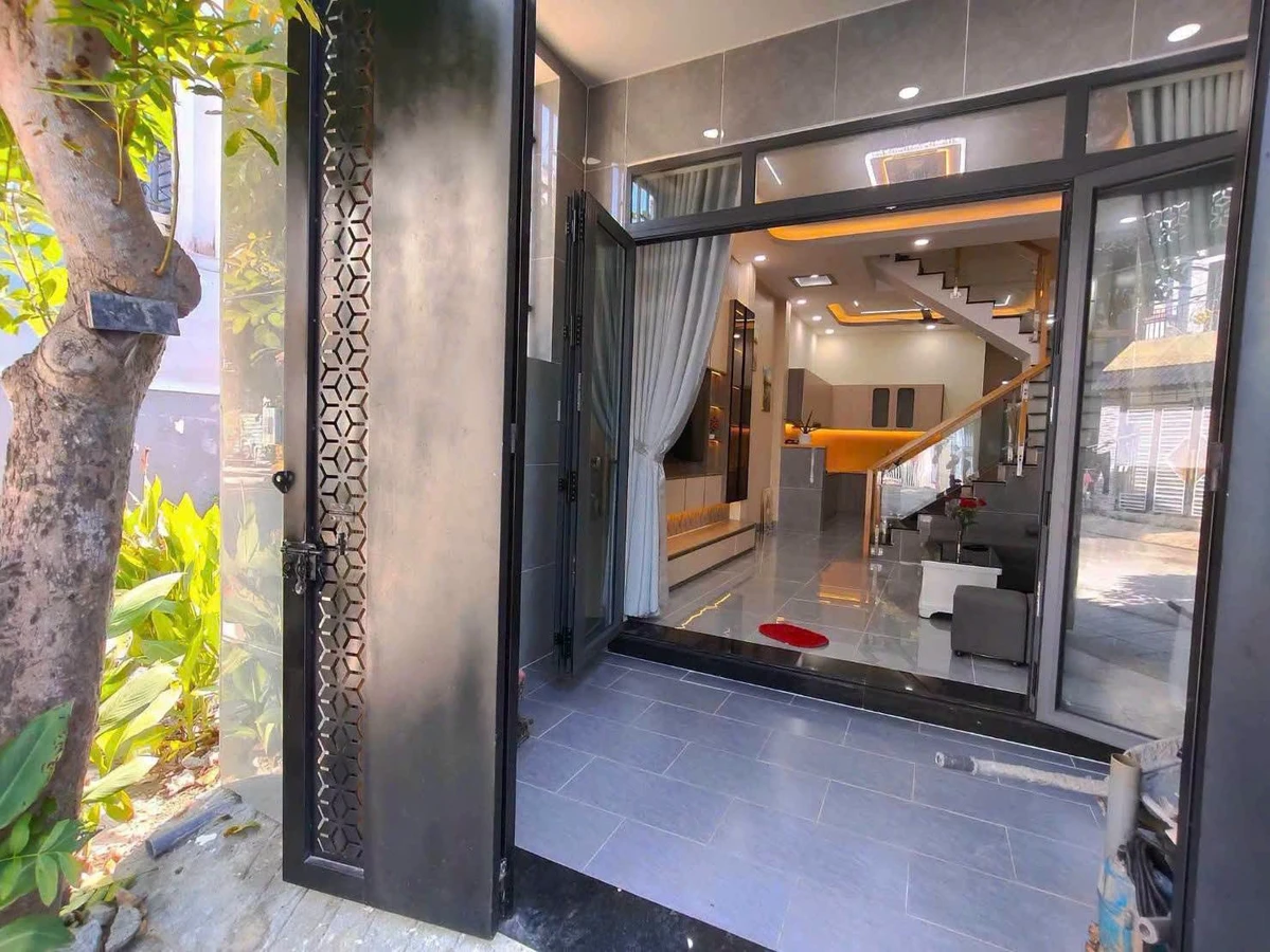 Bán nhà mới 1 trệt 1 lầu 56m² Mỹ Hạnh Bắc Hóc Môn 2.09 tỷ - Ảnh thu nhỏ 2
