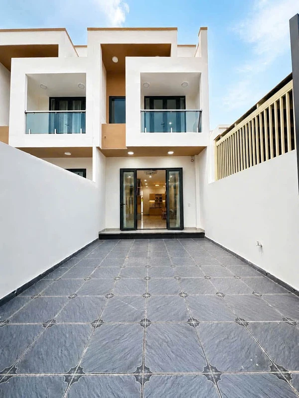 Bán nhà trệt lầu 3PN Tương Bình Hiệp 100m² giá 2 tỷ 850