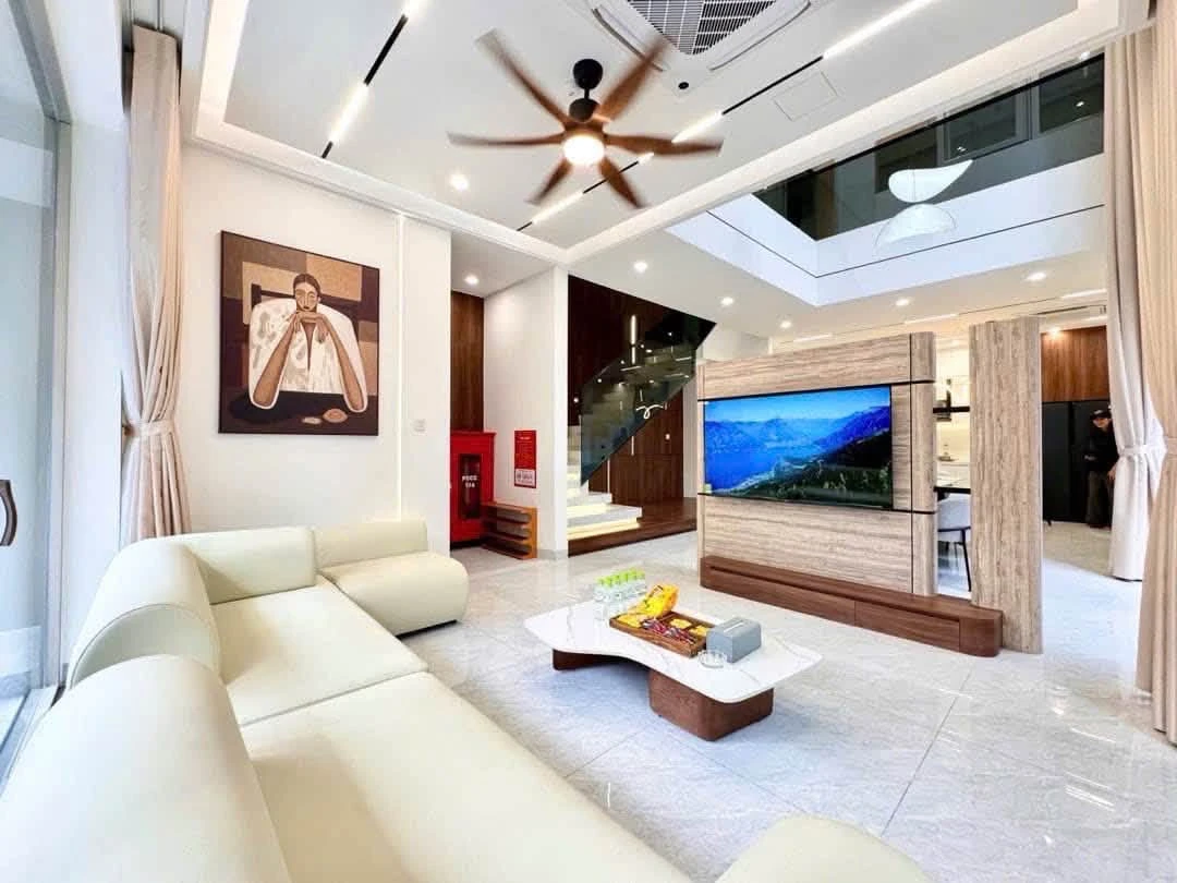 Bán villa Sơn Trà 180m² 6PN, gần biển Mỹ Khê - Ảnh thu nhỏ 4