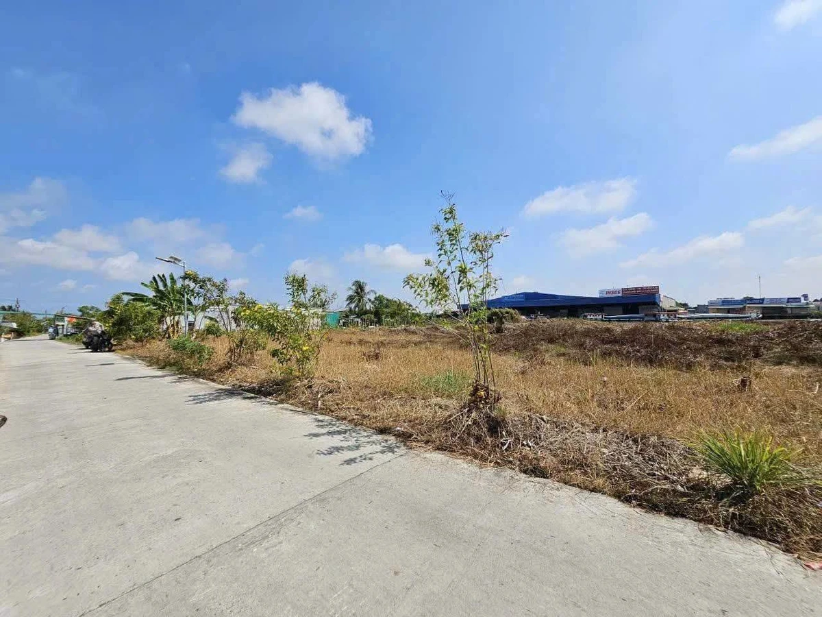 Bán đất 2 mặt tiền lộ 4m và sông, 5x72m, giá 650 triệu tại Phường Lý Văn Lâm, Cà Mau - Ảnh thu nhỏ 2