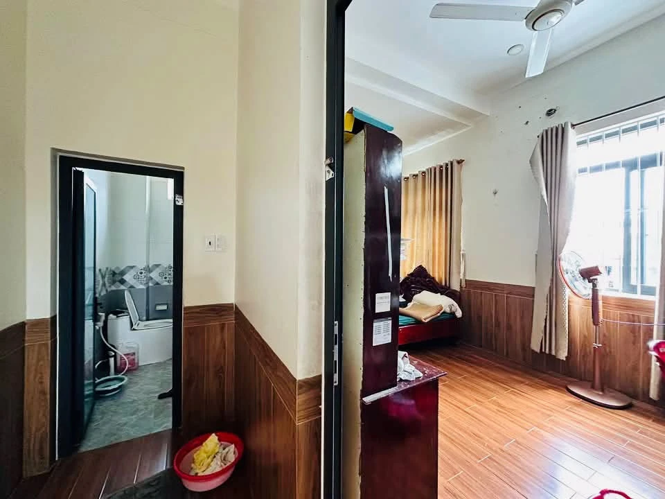 Bán nhà 3 tầng 90m2 hướng Nam Quang Trung Quảng Ngãi - Ảnh thu nhỏ 5