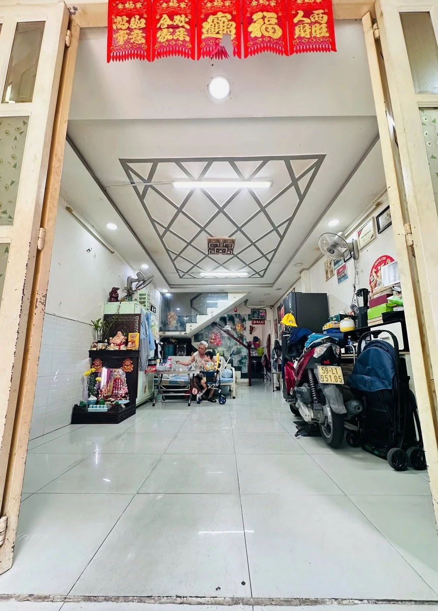 Bán nhà 4x12m trệt lầu 2PN đường Trương Phước Phan, Bình Tân, giá 4,65 tỷ - Ảnh thu nhỏ 3
