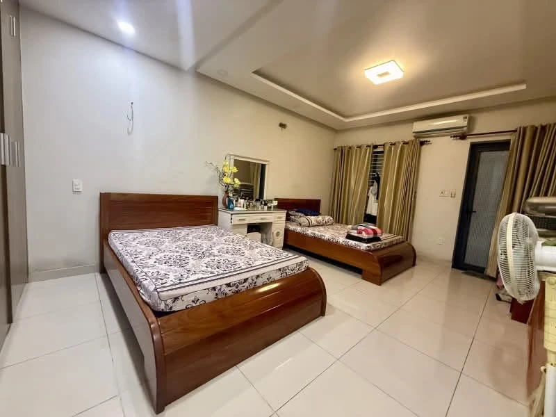 Bán nhà mặt tiền 4 tầng 78m² 5PN Phú Nhuận - Ảnh thu nhỏ 2