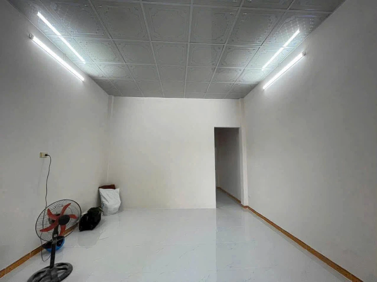 Bán nhà sổ riêng Quận 12 gần chợ Phú Thọ 80m² 2.19 tỷ - Ảnh thu nhỏ 3