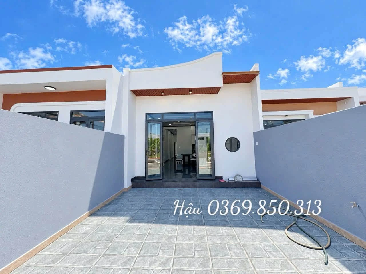 Nhà phố mặt tiền Long Khánh 130m2, 3PN giá 1 tỷ 450 triệu - Ảnh 1