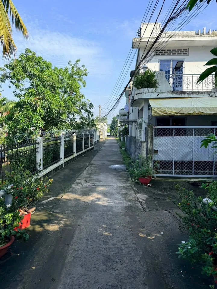 Bán nhà 92,1m2 Phường 7, Bến Tre, cách đường Hùng Vương 50m, giá 2,5 tỷ - Ảnh thu nhỏ 3
