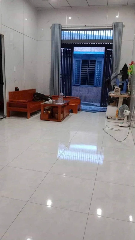 Bán nhà 3 phòng ngủ 102m² Phước Tân 900 triệu