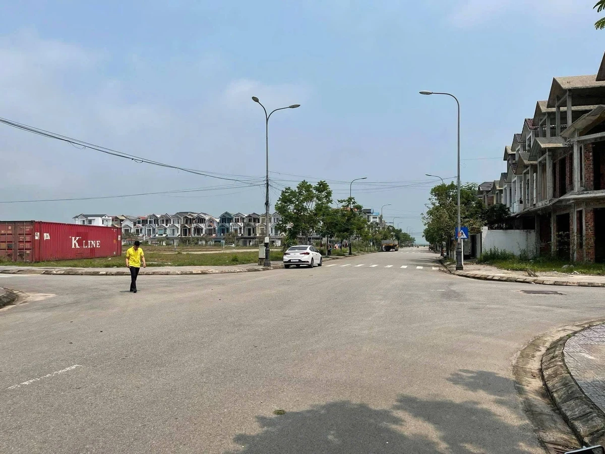 Bán đất 2 mặt tiền Chiết Bi Huế 225m² ngang 10m - Ảnh 1