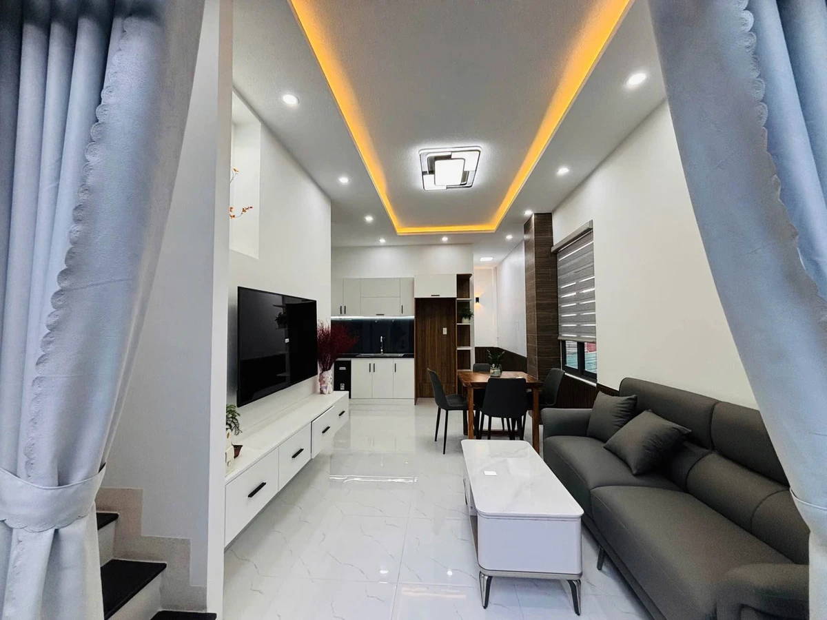 Bán nhà hoàn thiện Ngô Thì Sỹ Đà Lạt 86m² 3PN 3,1 tỷ - Ảnh 1