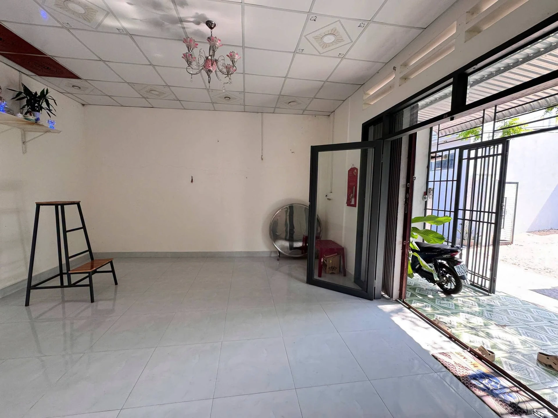 Bán nhà 2PN 128m² Tây Hòa Bình Chánh giá 1 tỷ 1 - Ảnh 1