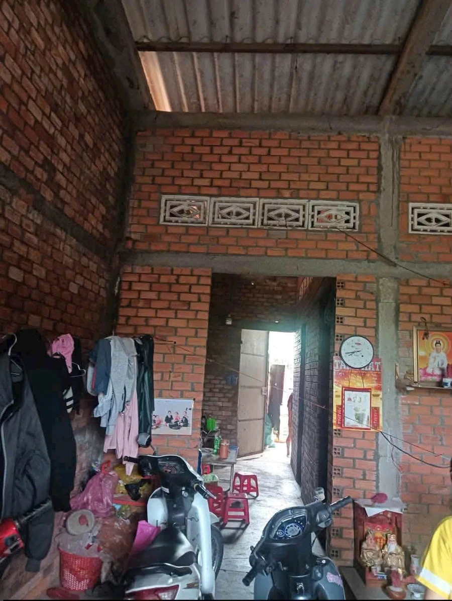 Bán nhà cấp 4 mặt tiền QL62, 200m² Tân Đông Thạnh - Ảnh thu nhỏ 3
