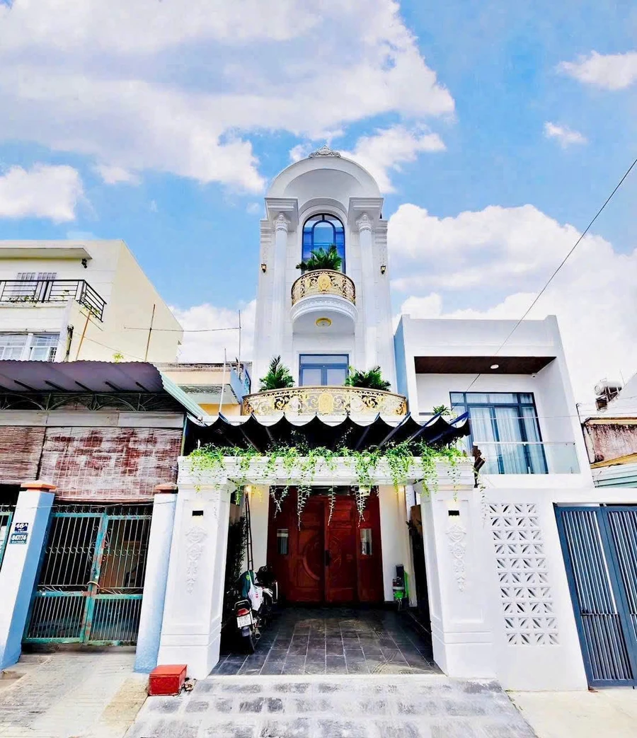 Bán nhà phố 1 trệt 2 lầu mặt tiền, 4,5x15m, full nội thất, gần khu B5 Tân Hiệp, Biên Hòa - Ảnh thu nhỏ 2