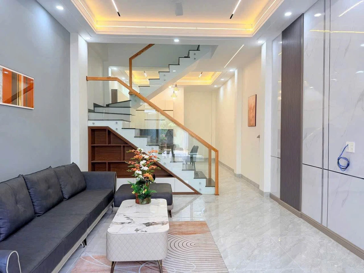 Bán nhà 3PN, 200m2, 4 tỷ 5 tại Phường Biên Hòa - Ảnh thu nhỏ 4
