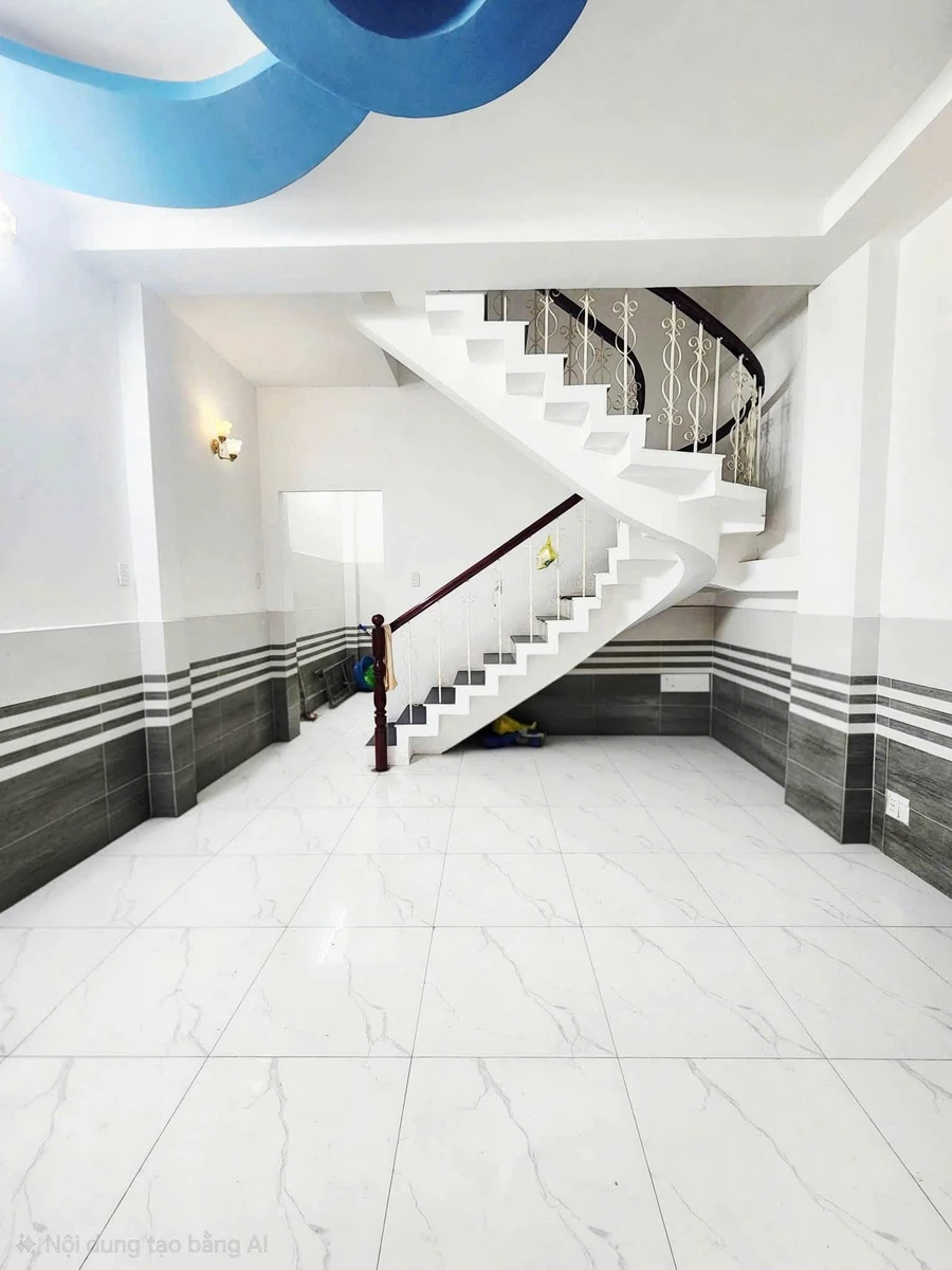 Bán nhà 7,9 tỷ, 4PN 3WC, 100m² Phường Diên Hồng - Ảnh thu nhỏ 3