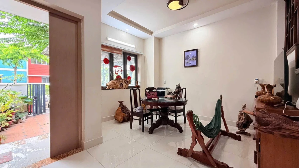 Bán nhà liên kế 1 trệt 2 lầu 100m2, 3,67 tỷ - Ảnh thu nhỏ 3