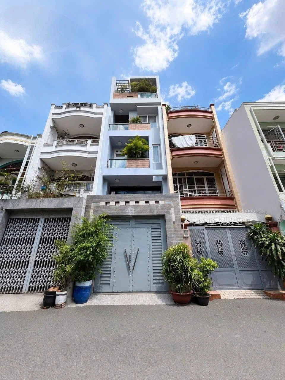 Bán nhà 91m² 5 tầng Bàu Cát, giá 15 tỷ - Ảnh 1
