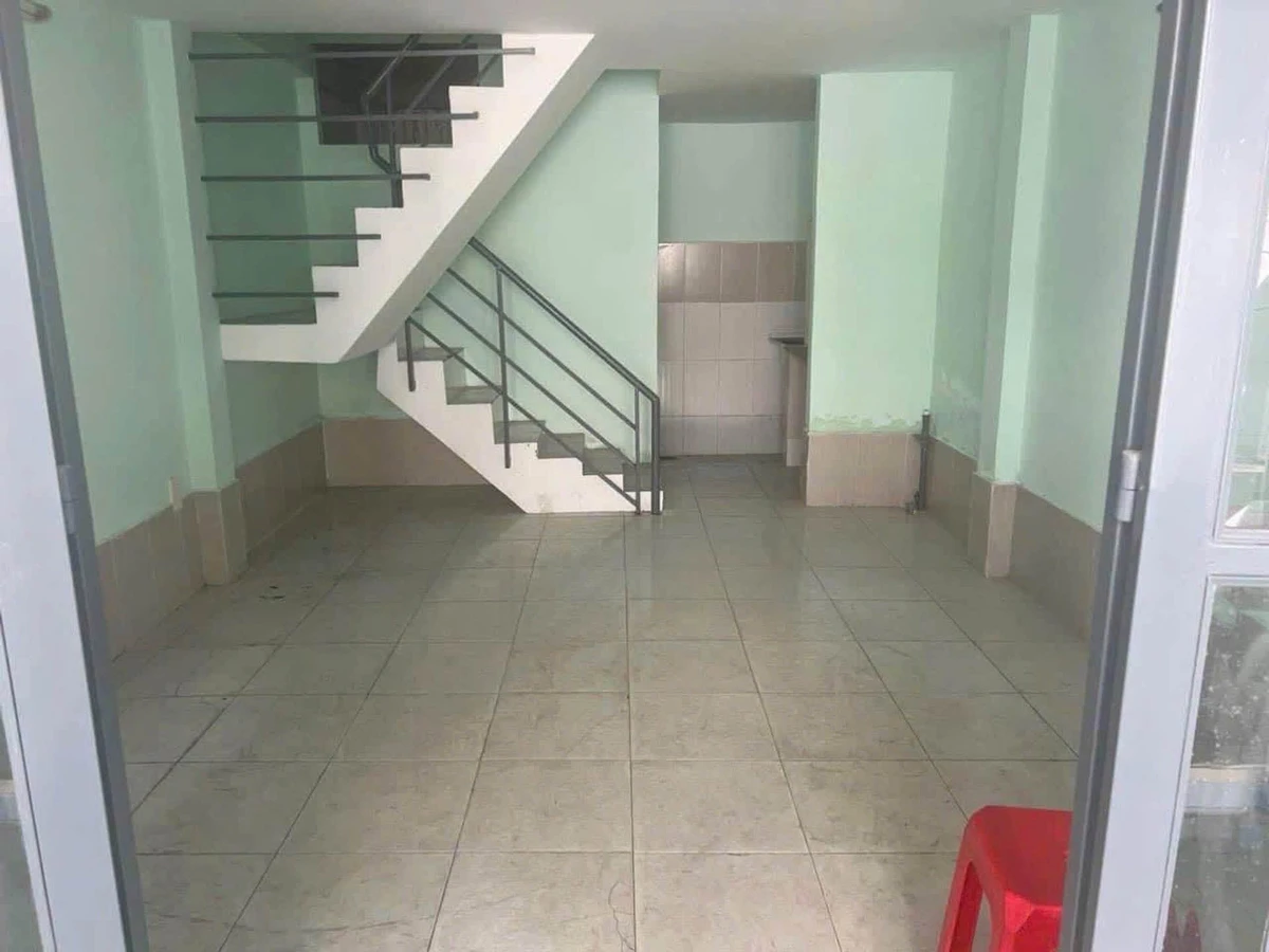 Bán nhà 1 trệt 1 lầu 41m2, 2PN, giá 2,85 tỷ gần Cao Đẳng Công Thương, Phước Long B - Ảnh thu nhỏ 3