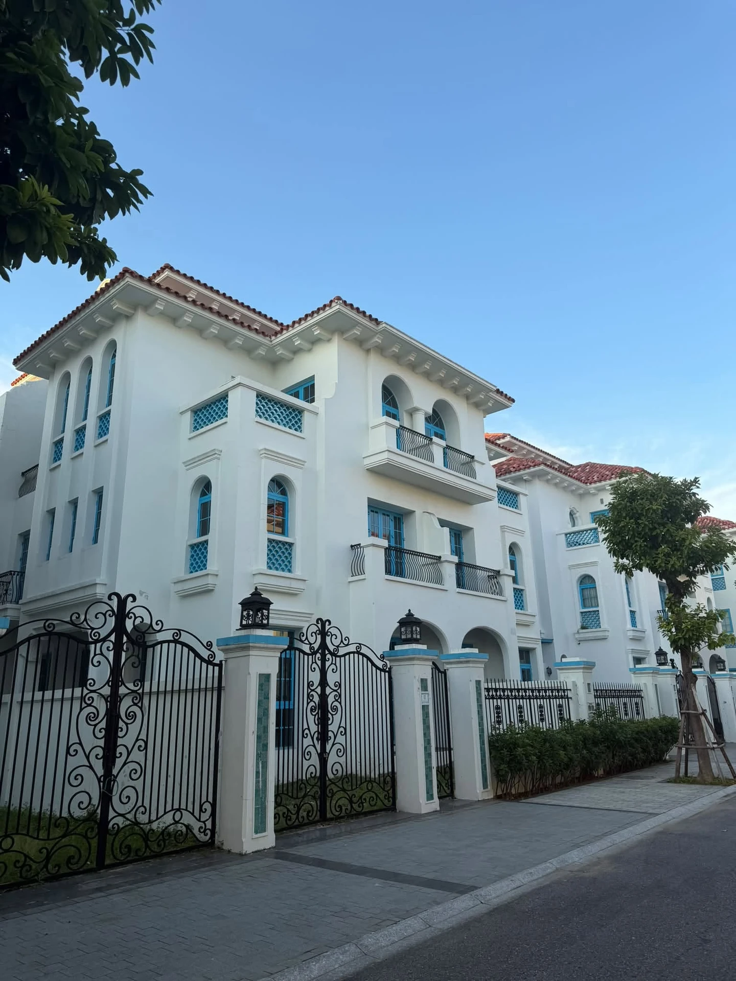 Bán biệt thự biển tứ lập 160-170m2, Hạ Long từ 17,5 tỷ - Ảnh 1