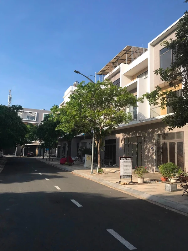 Bán nhà phố 250m2 1 trệt 3 lầu Barya Citi Bà Rịa