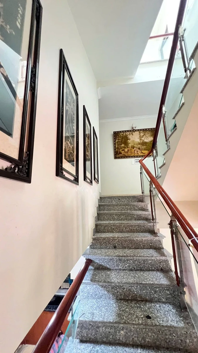 Bán nhà 3 tầng 109m² ngay Ngã 3 Cứu Hỏa, Quận 1 - Ảnh thu nhỏ 4