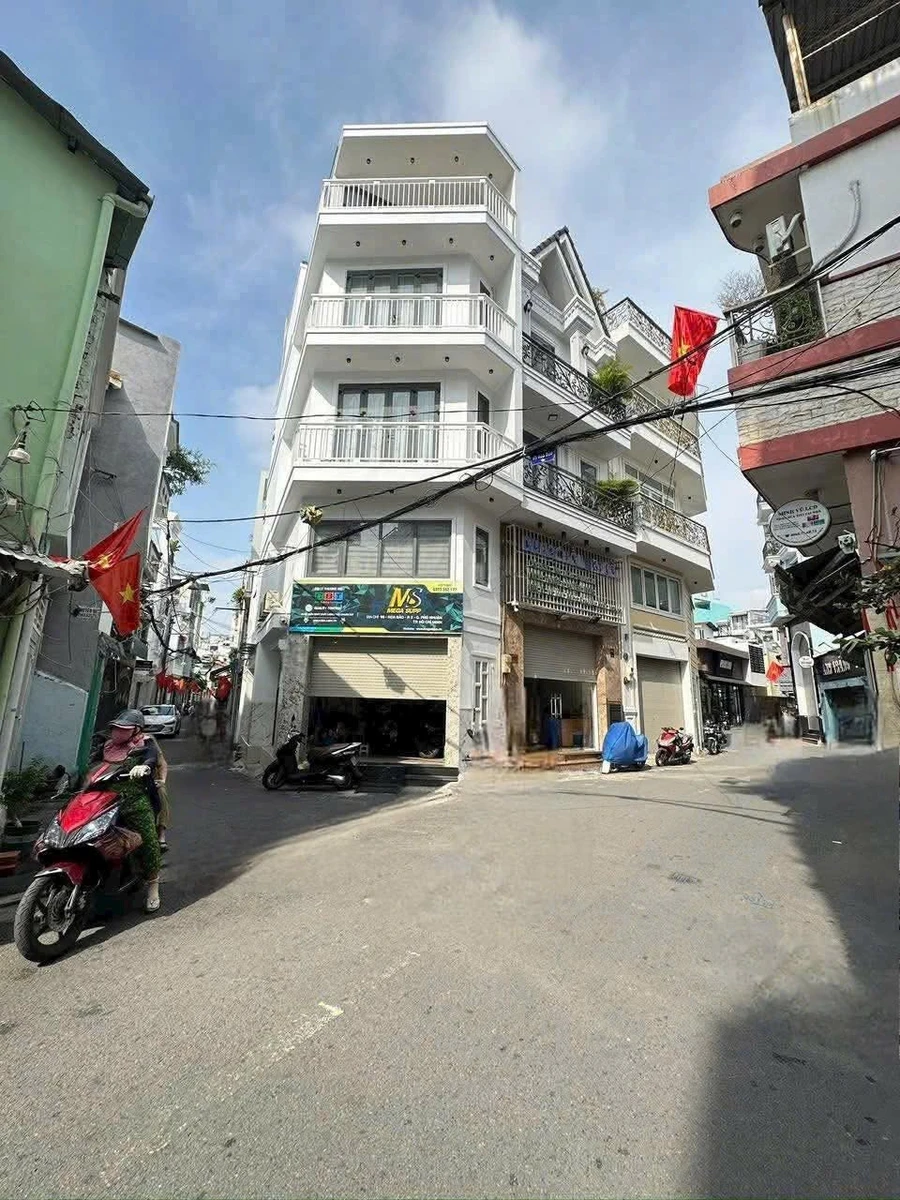 Bán nhà 4 tầng 70m2 kinh doanh Phan Xích Long, Phú Nhuận 17 tỷ - Ảnh thu nhỏ 2