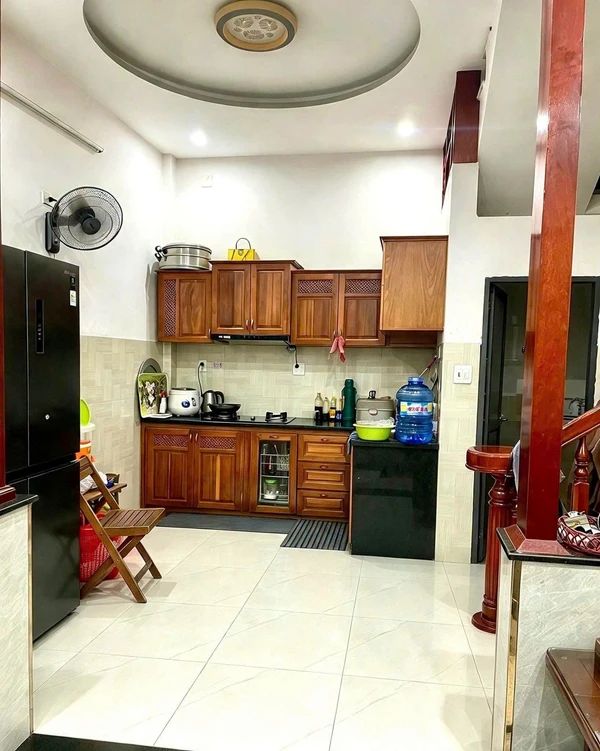 Bán nhà hẻm 760 Trần Hưng Đạo 40m2, 3PN 3WC, 2.35 tỷ