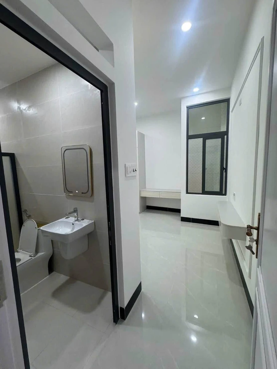 Nhà mặt tiền Quy Nhơn 60m2 gần biển 7.2 tỷ - Ảnh thu nhỏ 3