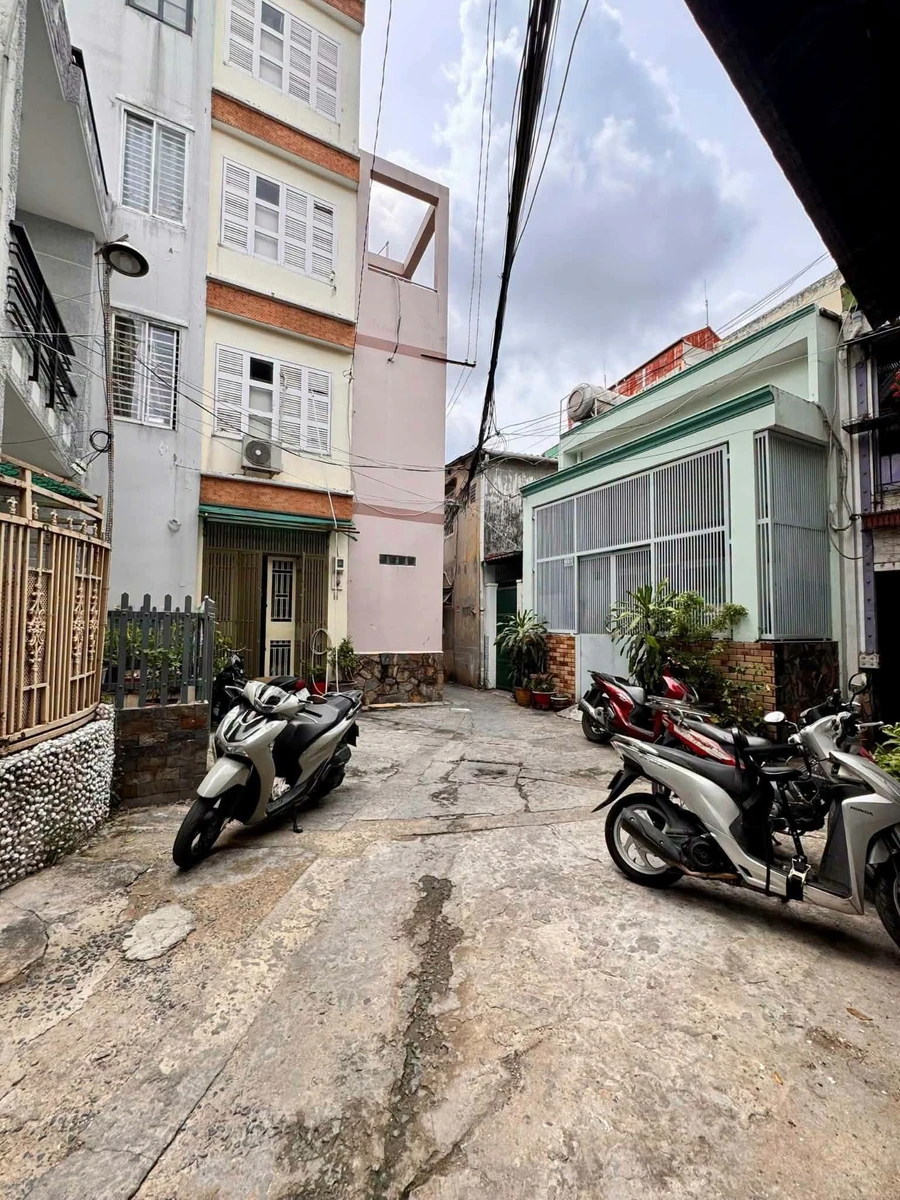 Bán nhà 4 phòng ngủ 31m2 Hoàng Hoa Thám Bình Thạnh - Ảnh thu nhỏ 2