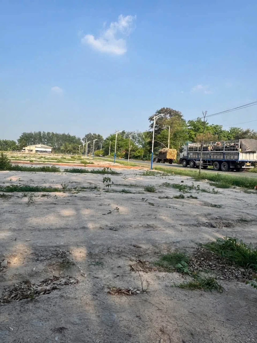 Bán đất 10x40m, mặt tiền 32m sát KCN Minh Hưng 3, 650 triệu - Ảnh thu nhỏ 2