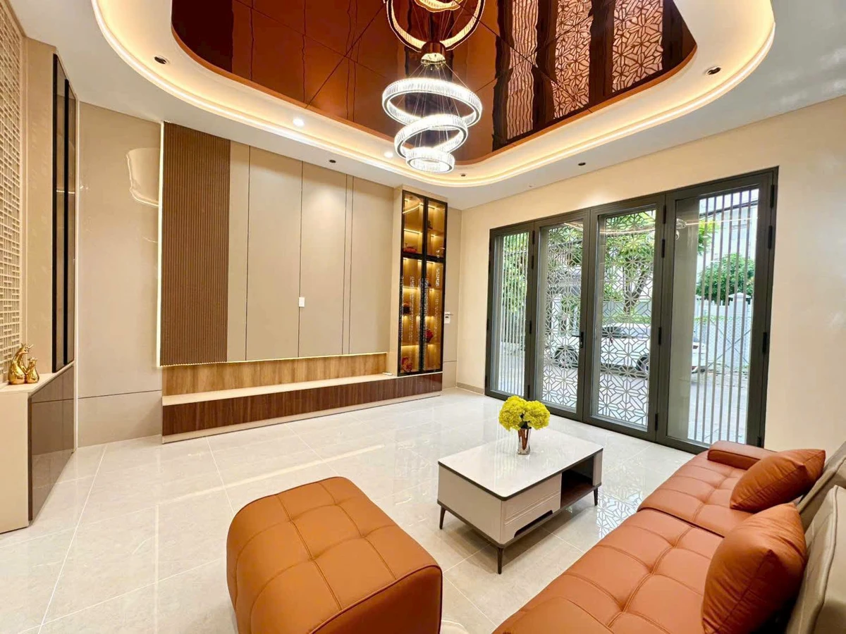 Bán nhà mặt tiền Đặng Thái Mai Rạch Giá 76m² 2.98 tỷ - Ảnh thu nhỏ 2