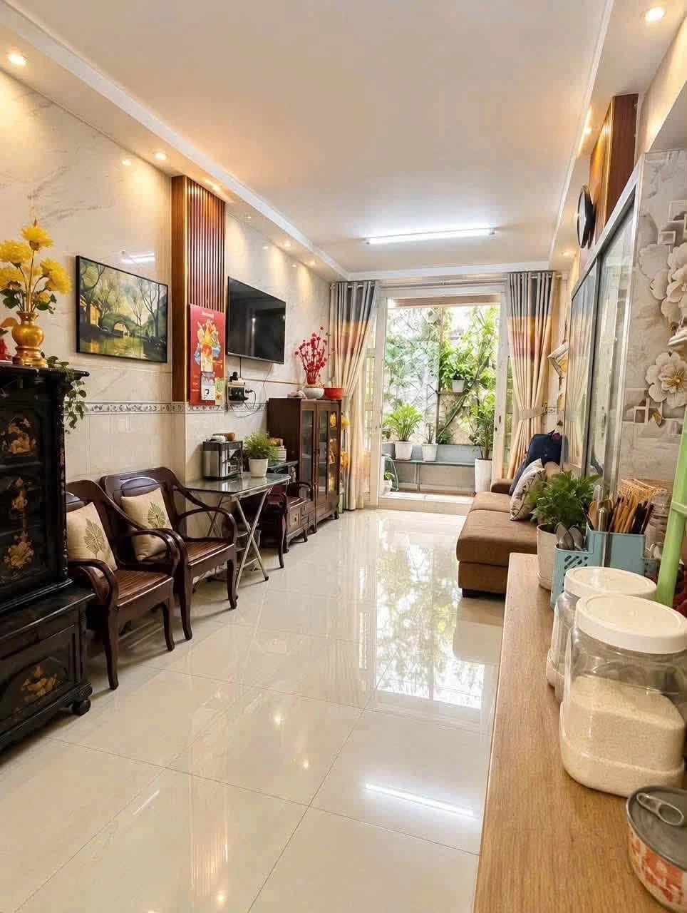 Bán nhà 50m² 3PN 3WC mặt tiền Nguyễn Văn Đậu Bình Tân - Ảnh 1